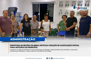Prefeitura de Ibitiúra de Minas articula criação de associação oficial para artesãos do município