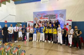 EQUIPE DE TAEKWONDO DE ALTO DESEMPENHO É OURO MAIS UMA VEZ