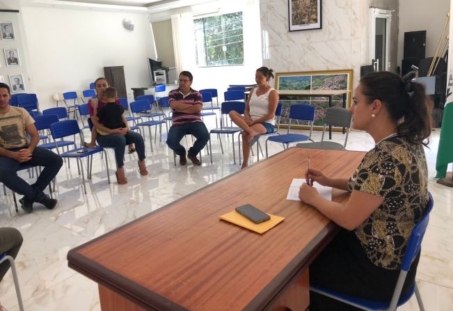 SECRETARIA DE EDUCAÇÃO REALIZA REUNIÃO COM MOTORISTAS TERCEIRIZADOS DO TRANSPORTE ESCOLAR 