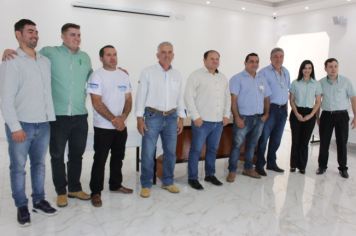 PREFEITURA É SEDE DE REUNIÃO ENTRE COOPAMA E APPRAF PARA FORMAÇÃO DE PARCERIA